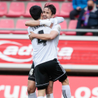 Zabaco y Elgezabal celebran el gol conseguido en Soria por el central vasco. GONZALO MONTESEGURO / ELMUNDO-H.D.SORIA