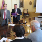 Césa Rico (dcha) y Ángel Rico (presidente de Sodebur), durante la presentación del nuevo programa europeo-I. L. M.