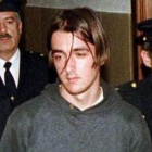 José Rabadán, en el 2000, tras ser detenido por el asesinato de sus padres y de su hermana.-EL PERIÓDICO