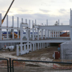 La entrada principal de la planta de Campofrío, en obras.-RAÚL OCHOA