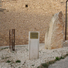 Monumento a los canteros en Hontoria de la Cantera.-