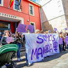 Concentración ante el Juzgado de Villarcayo en protesta por la sentencia que les condenaba por abusos sexuales y no por violación.-AITOR GIL