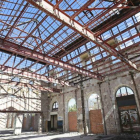 Estado actual en el que se encuentra el interior de la antigua estación de ferrocarril-RAÚL G. OCHOA
