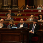 El 'president' Carles Puigdemont, este miércoles, en el pleno del Parlament.-DANNY CAMINAL