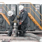 Una planta de extracción de hidrocarburos con 'fracking', en Dakota del Norte.-