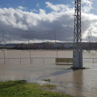 Se iban a hacer junto al campo de fútbol pero se rechazó por ser zona inundable, como puedo comprobarse en diciembre. ECB