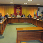 La reunión estuvo presidida por los alcaldes de Burgos y Aranda de Duero, Javier Lacalle y Raquel González respectivamente (ambos en el centro)-L. V.