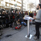 Benet Salellas y Anna Gabriel, diputados de la CUP, en rueda de prensa tras la reunión del consejo político de la formación y su Grupo de Acción Parlamentaria.-EFE