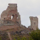 El castillo de Rojas apenas es una sombra de su pasado tras ser clave en la Reconquista y dinamitado a finales del XIX.-G. González