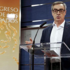 El secretario general de Ciudadanos, José Manuel Villegas, ayer en una rueda de prensa en el Congreso.-EFE / SERGIO BARRENECHEA