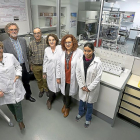El grupo de Química Analítica y Electroquímica de Materiales de la UVA en las instalaciones de la Facultad de Ciencias de Valladolid.-REPORTAJE GRÁFICO: PHOTOGENIC