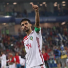 Mbark Boussoufa, el capitán de Marruecos, agradece el apoyo recibido tras el partido frente a España.-MARTIN DIVISEK