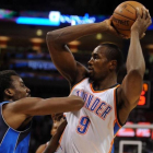 Ibaka, con la camiseta de los Thunder, en un partido de la NBA.-Mark D Smith / USA TODAY SPORTS