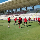Imagen del entrenamiento del Recreativo de Huelva ayer por la mañana en El Plantío.-