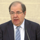 Juan Vicente Herrera, enun momento de su intervención ante los medios.-Ical