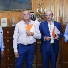 (De izq. a dcha), César Rico, Lorenzo Rodríguez, Eduardo Munguía y Borja Suárez momentos antes de iniciar la segunda reunión en la Diputación.-R. O.