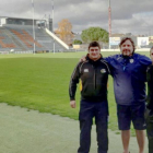 Valverde, Fuente yChorny posan con Mauricio Reggiardo, ayer, en el campo del Sporting Union Agen.-TWITTER / @RUGBYAPAREJOS