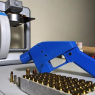 Una pistola fabricada mediante una impresora 3D. /-ROBERT MACPHERSON