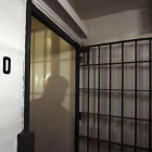 Entrada a la celda número 20 dónde se alojaba 'El Chapo' hasta su huida.-Foto: AFP/ ALFREDO ESTRELLA