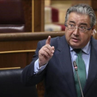 El ministro del Interior, Juan Ignacio Zoido, en una intervención en el Congreso. El ministro del Interior, Juan Ignacio Zoido, en una intervención en el Congreso.-PERIODICO (EFE / CHEMA MOYA)
