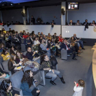 La ausencia física de los ponentes no mermó la cantidad de público.-SANTI OTERO