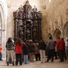 El retablo de ‘Las Once Mil Vírgenes’ es contemporáneo del presente en la iglesia de Santa Clara.-G.G.