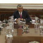 Eduardo Torres-Dulce preside la reunión de la junta de fiscales de sala, este miércoles en Madrid.-Foto: AGUSTÍN CATALÁN
