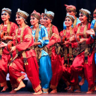 Los bailarines de Indonesia colorearon la escena con sus bailes y atavíos.-Israel L. Murillo