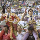 Miguel Ángel Perera y Roca Rey en la feria de San Pedro del año pasado. Dos toreros que volverán este año.-SANTI OTERO