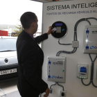 Imagen de archivo del sistema de recarga de vehículos eléctricos ideada por el ITCL y Cobra.-RAÚL OCHOA