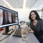 María Martinón posa en uno de los laboratorios del Centro Nacional de Investigación sobre Evolución Humana.-I.L.M.