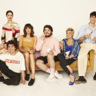 Javier Ambrossi, Lidia San José, Belén Cuesta, Brays Efe, Terelu Campos y Javier Calvo, de Paquita Salas.-RUBÉN VEGA