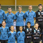 Foto de familia de todos los jugadores que componen el Club Burgos Tenis deMesa en esta temporada 2015/2016.-ECB