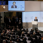 La ministra de Defensa alemana, Ursula von der Leyen, ofrece un discurso durante la 54ª Conferencia de Seguridad de Múnich (MSC), en Múnich (Alemania) hoy, 16 de febrero de 2018.-EFE