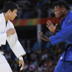 Popole Misenga, durante el combate que perdió con un judoca surcoreano.-EFE / ORLANDO BARRIA