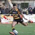 Bianco se prepara para patear el oval en un partido del pasado curso.-SANTI OTERO