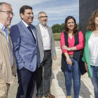 Ángel Carretón, Carlos Fernández Carriedo, Lorenzo Saldaña, Esther Peña e Iratxe García, ayer, en Villadiego.-ECB