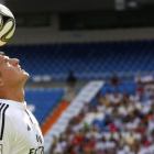 Toni Kroos, durante su presentación como jugador del Madrid en julio del 2014.-JUAN MANUEL PRATS
