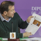 Suárez reprochó que en los plenos y redes sociales C’s reclame una cosa «y luego actúe de forma contraria».-