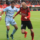 Ion Vélez durante el partido ante el Llagostera.-ALFONSO G. MARDONES