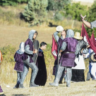 El enfrentamiento, que contó con cientos de espectadores, tuvo lugar ayer en el mismo escenario en que tuvo lugar la histórica batalla en el año 1054.-