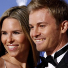 Vivian, esposa de Nico Rosberg, junto al campeón-EFE