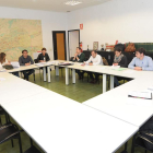 Los integrantes de la comisión de los fondos europeos, ayer, en la sede del Servicio de Autobuses.-ISRAEL L. MURILLO