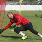 Mikel Saizar en acción durante un entrenamiento de pretemporada en Castañares-Raúl G. Ochoa