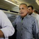El opositor venezolano Manuel Rosales detenido al bajar del avión en Maracaibo, en octubre del 2015.-Jhair Torres / AP / JHAIR TORRES