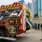 Los bomberos estrenaron ayer el nuevol vehículo de rescate. RAÚL OCHOA