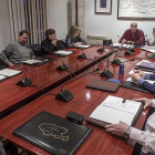 La corporación treviñesa durante la celebración, el pasado 16 de diciembre, del Pleno en el que Argote hizo efectiva su dimisión como alcalde.-S. O.