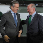 Blesa y Rato, en una asamblea general extraordinaria de Caja Madrid.-CAJA MADRID