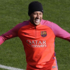 Neymar, en el entrenamiento del Barça del pasado martes.-AP / MANU FERNÁNDEZ