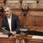 Jaume Collboni, en un pleno del Ayuntamiento de Barcelona.-JULIO CARBÓ
